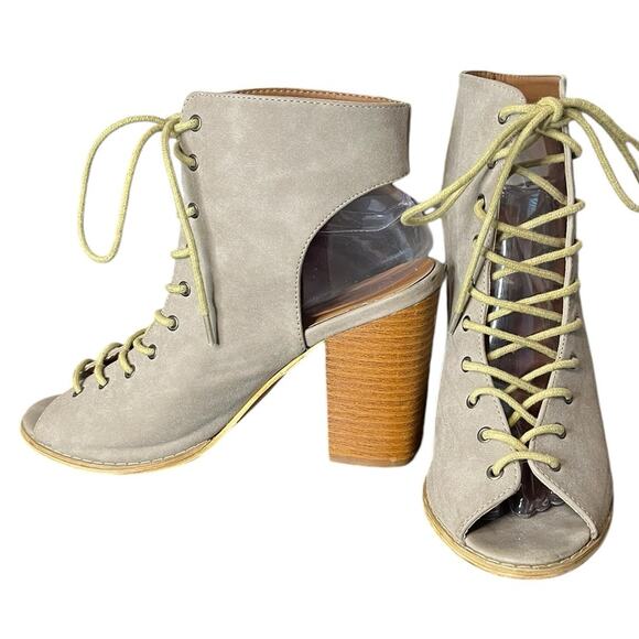 Mi.iM Nikita Cut Out Bootie Lace Up Open
Toe Chunky Heel Tan Women’s Size‎ 10 - Picture 1 of 8